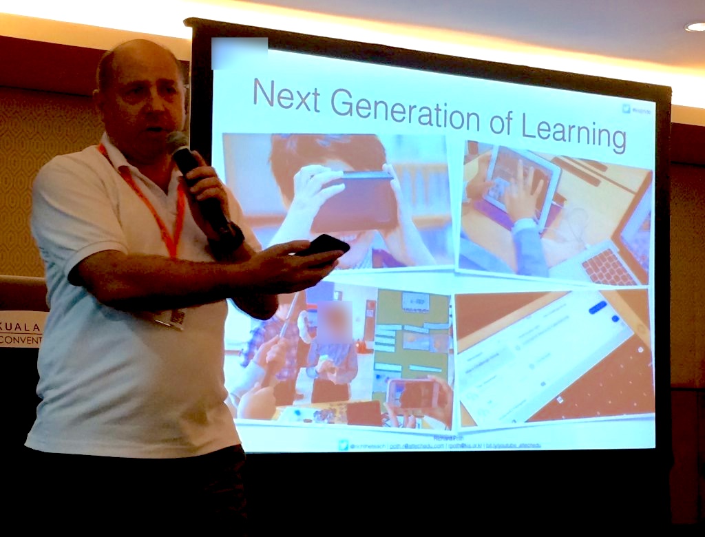 Richard Poth presenting Next Generation of Learning at an international conference